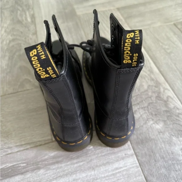 Dr. Martens 1460 Women’s Black Leather Boots Size 10 - Picture 6 of 10